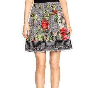 White House Black Market WHBM Womens Floral Mix Print Flared Mini Skirt size 4
